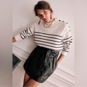 Sezane Leandra Skirt Smooth Black Lamb Leather
Size 34 US 2